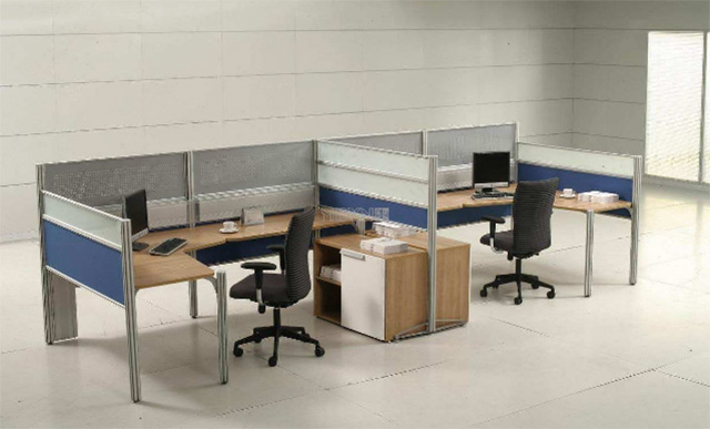 经理办公桌选择板式家具的原因